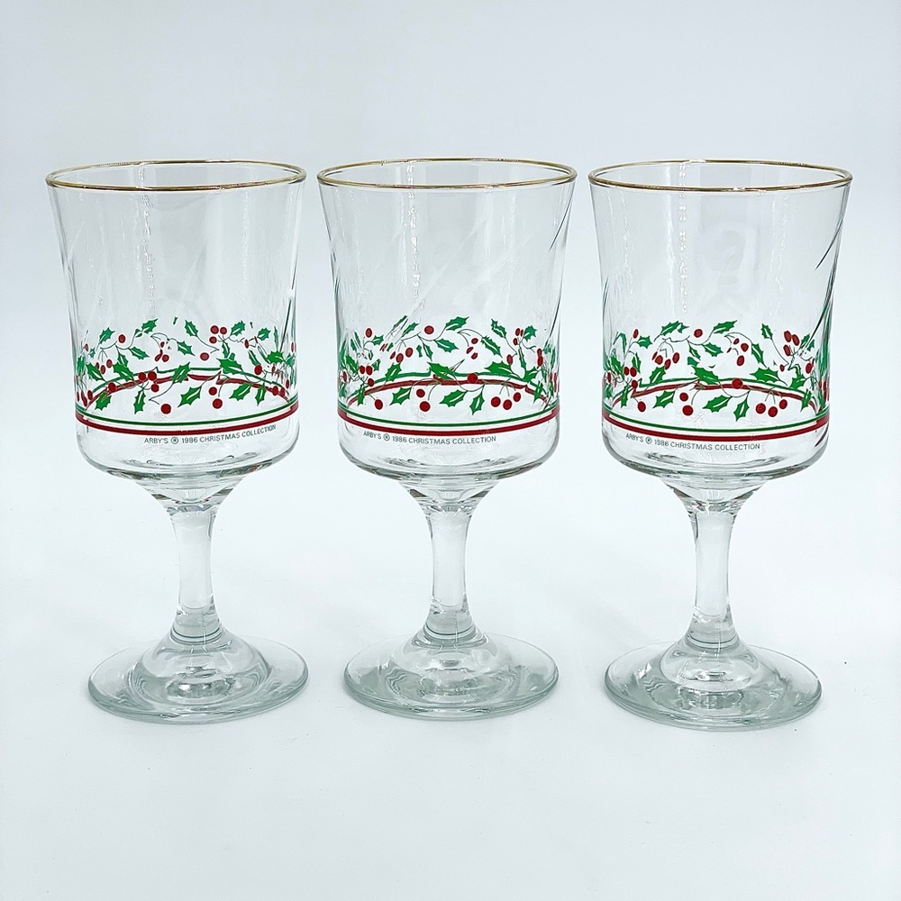 Vintage 1985 Arbys Christmas Holly Berry Glasses Wine Goblets Gold Rim Libbey